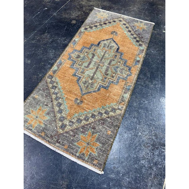 Turkish Yastik Rug 1'5" x 3'1" For Sale - Image 4 of 5