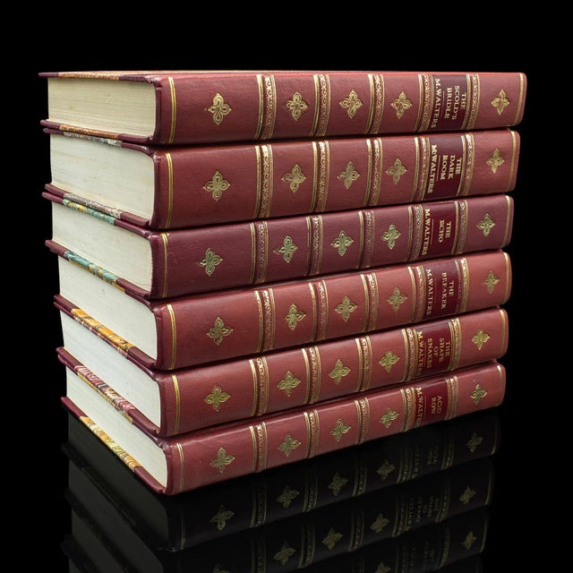 This is a set of 6 First Edition novels by Minette Walters. An English language, author signed hard-bound collection of...