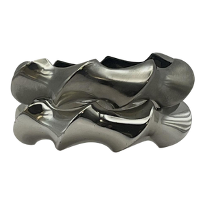 Contrasting Pinched Wave Silver Tone Hinged Bangle Set Sculptural