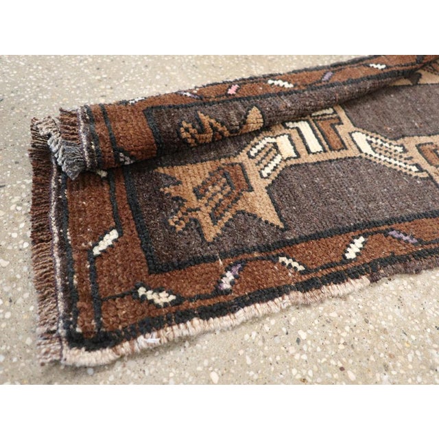 Red Galerie Shabab Collection Mid-20th Century Turkish Anatolian Throw Rug For Sale - Image 8 of 8