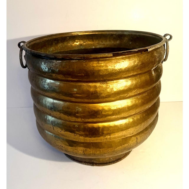 Solid Brass Ribbed Jardiniere Planter with Decorative Ring Handles For Sale In Los Angeles - Image 6 of 12