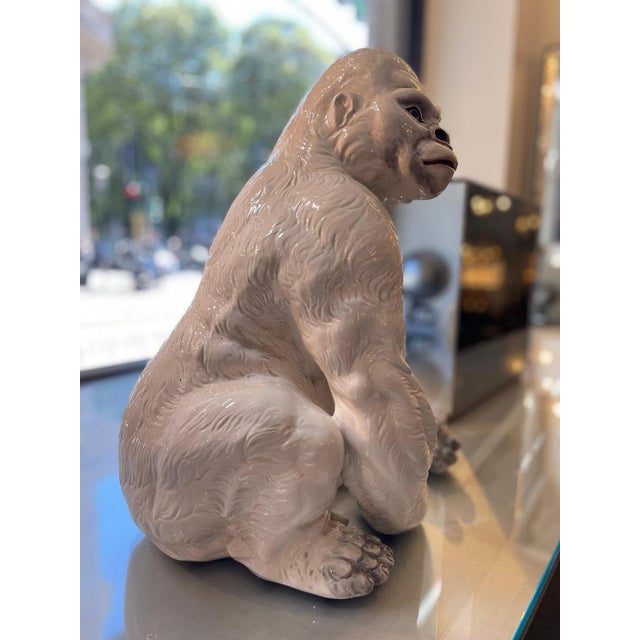 Seated Gorilla Sculpture in White Ceramic by Ronzan, 1950s For Sale - Image 4 of 18