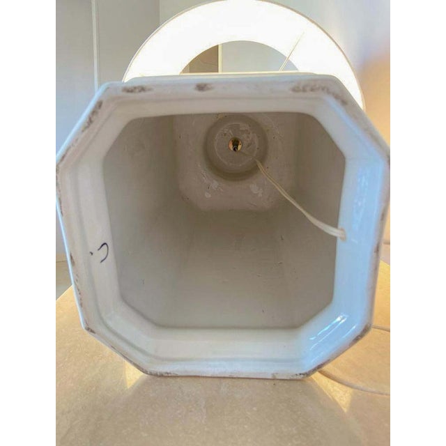 Italian White Lacquered Ceramic Table Lamp, 1970s For Sale - Image 11 of 16