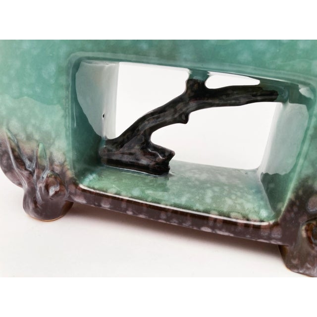 Roseville Artwood 1951 Vintage Mid Century Modern Pottery Green Planter 1054-8 For Sale In Louisville - Image 6 of 10