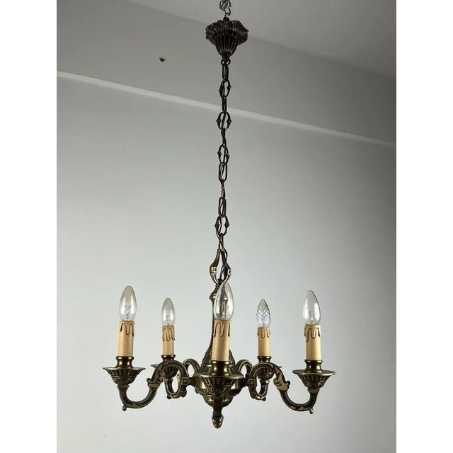 5 -light bronze chandelier, Italy, 60s. Small signs of the time. Intact and functioning. Up to 250V (Europe/UK...