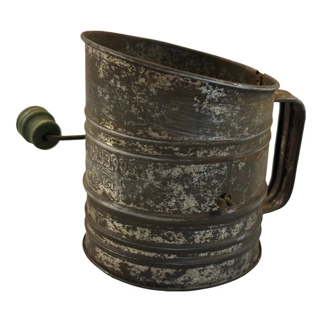 Jacob Bromwell. 1cup Antique Flour Sifter. April 8, 1930. Oldest Flour Sifter Manufacturer Single Wire Crank and Agitator Usa. Mid Century. Americana. For Sale