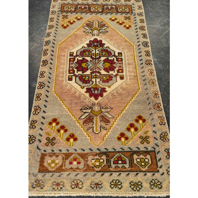 Turkish Mini Rug Oriental Hand Knotted Vintage Rug 1'7" x 3'4" #21213 Explore a curated collection of hallway runners,...