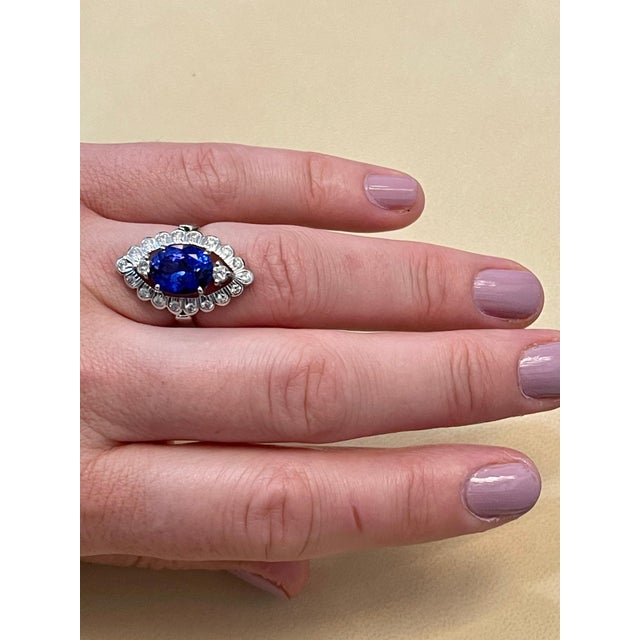 3.65 Carat Oval Tanzanite and 1 Carat Diamond Ring 18 Karat White Gold, Estate For Sale - Image 11 of 18