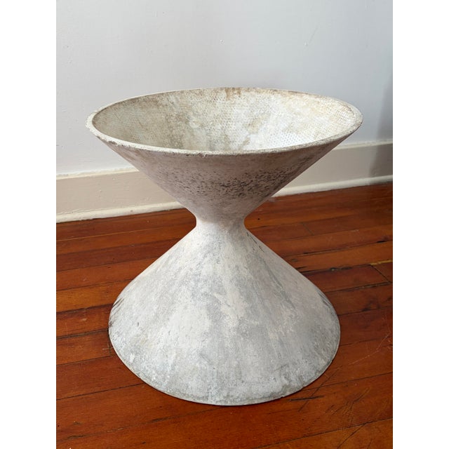 Iconic midcentury Fatboy Diabolo planter by Swiss designer Willy Guhl. Made from weathered fiber cement, these timeless...