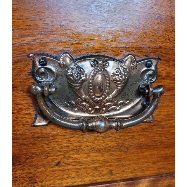 Arts & Crafts Chest of Drawers in Pine with Drop Handle, 1910s For Sale - Image 9 of 18