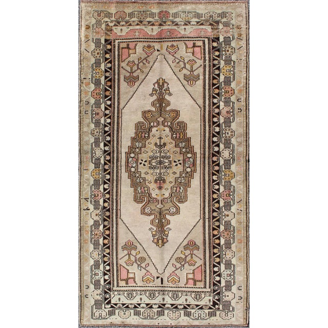 1940's Vintage Turkey Oushak Tribal Geometric Medallion 3'9 X 7'7 For Sale