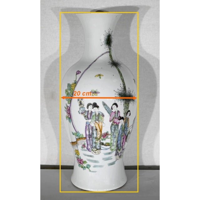 Large Chinese Porcelain Vase, Early 20th Century For Sale - Image 18 of 18
