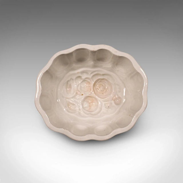 1900's Victorian Set of 6 Antique Ceramic Jelly Moulds For Sale - Image 6 of 9