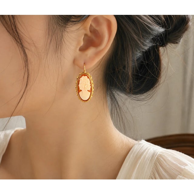 Art Deco Late 19th Century 14K Yellow Gold Shell Cameo Drop Antique Estate Earrings, Pair For Sale - Image 3 of 3