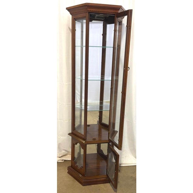 Mid 20th Century Pulaski Walnut Lighted Curio Cabinet For Sale - Image 4 of 5