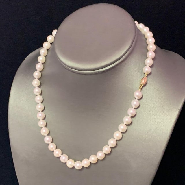 Traditional Akoya Pearl Necklace 14k Yellow Gold Certified For Sale - Image 3 of 8