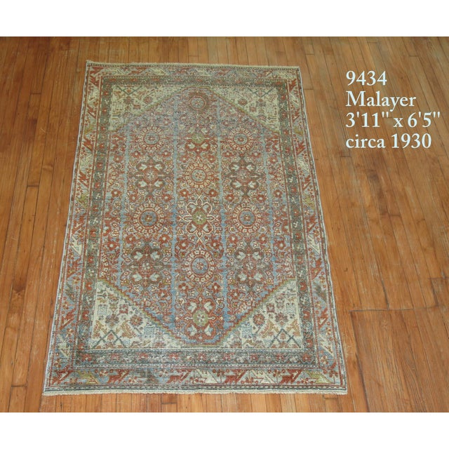 Persian Mahal rug Mahal Persian carpets from the 19th century and turn of the 20th century have become one of the most...