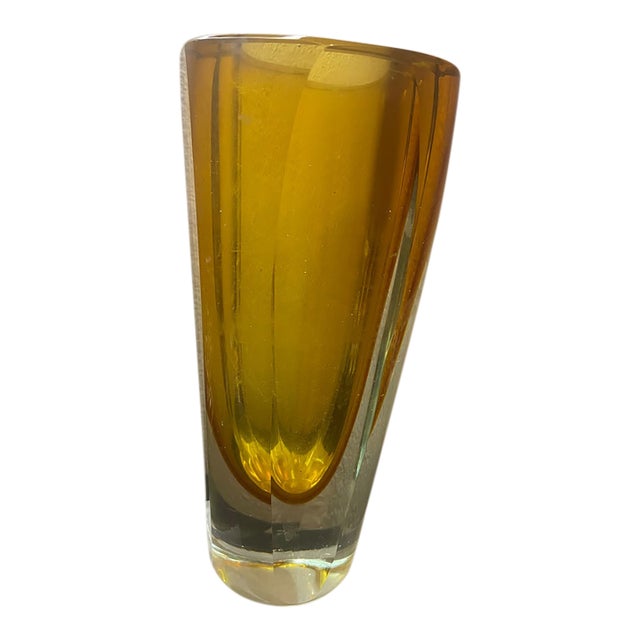 Signed Goran Warff for Kosta Boda Sweden 10” Long Faceted Sommerso Vase For Sale