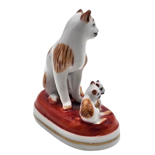 White Samson Paris Chelsea-Style Porcelain Cat Family Figurine For Sale - Image 8 of 13