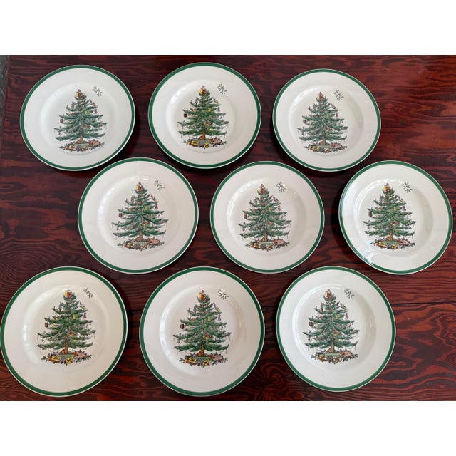 Vintage Spode Christmas Tree Dinner Plates, Set of 9 For Sale - Image 6 of 9