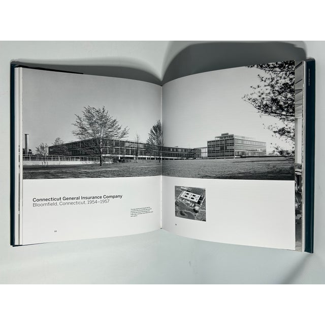2000s Illustrated Quarto, Nicholas Adams Skidmore, Owings & Merrill: The Experiment Since 1936 - 1 Book For Sale - Image 11 of 18