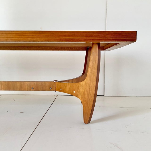1960s Large Rectangular Coffee Table in Walnut, 1960s For Sale - Image 5 of 14