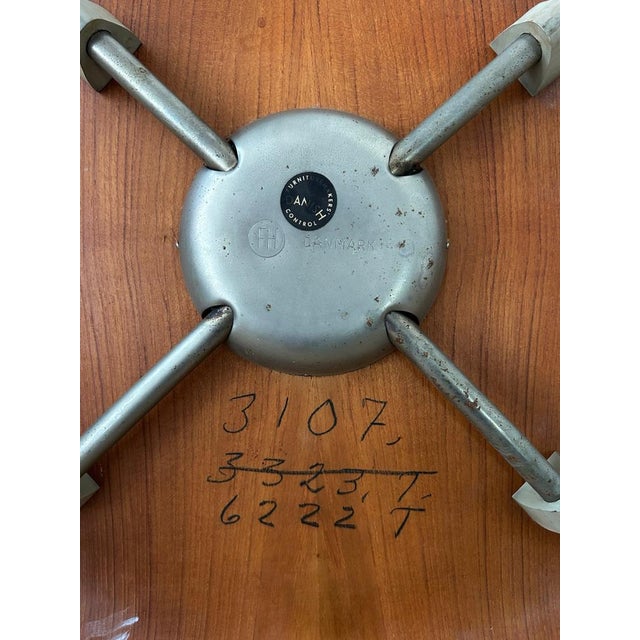 Series 7 Chairs in Teak by Arne Jacobsen for Fritz Hansen For Sale - Image 12 of 15