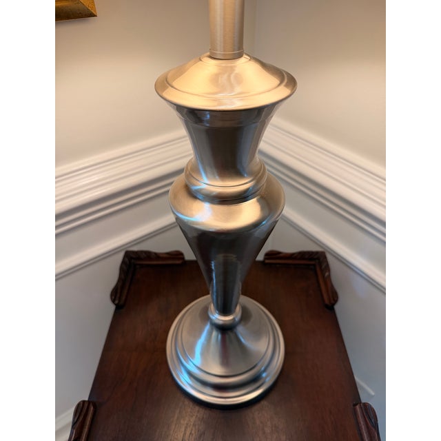 Stiffel Stiffel Brushed Nickel / Pewter-Tone Modern Classic Table Lamp With Custom Nailhead Linen Shade For Sale - Image 4 of 6