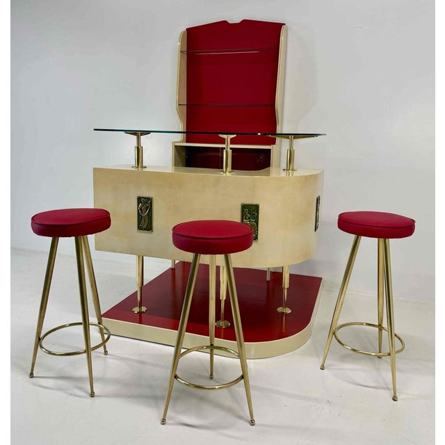 Vintage Art Deco Italian Bar and Stools in Parchment attributed to Gio Ponti, 1950s, Set of 4 For Sale - Image 3 of 17