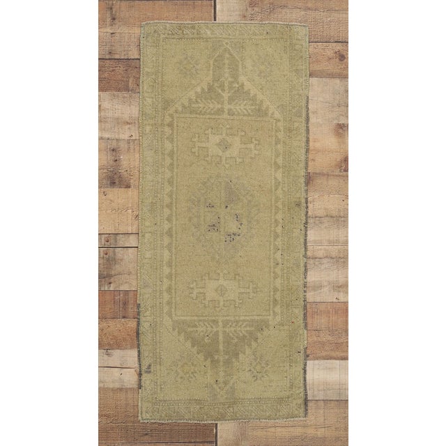 Tan Vintage Turkish Yastik Rug - 01'07 X 03'09 For Sale - Image 8 of 8