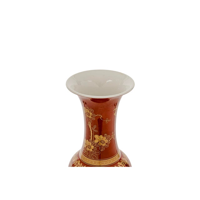 Antique Chinese Coral-Ground Gilt-Decorated Porcelain Vase For Sale - Image 4 of 9
