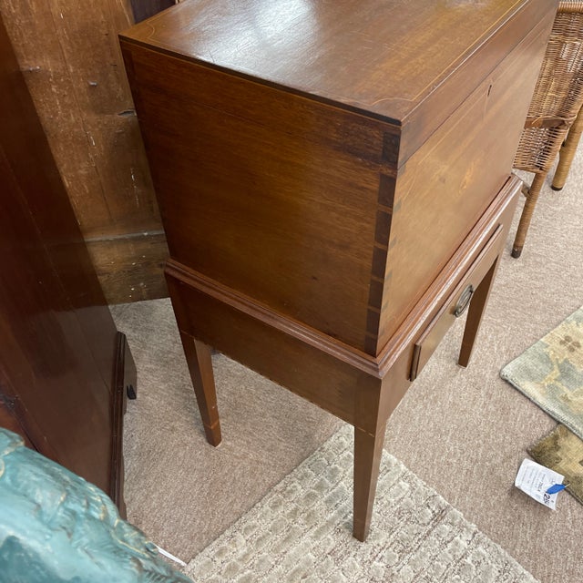 Early 20th Century American Federal Cellarette Box on Stand For Sale - Image 9 of 12