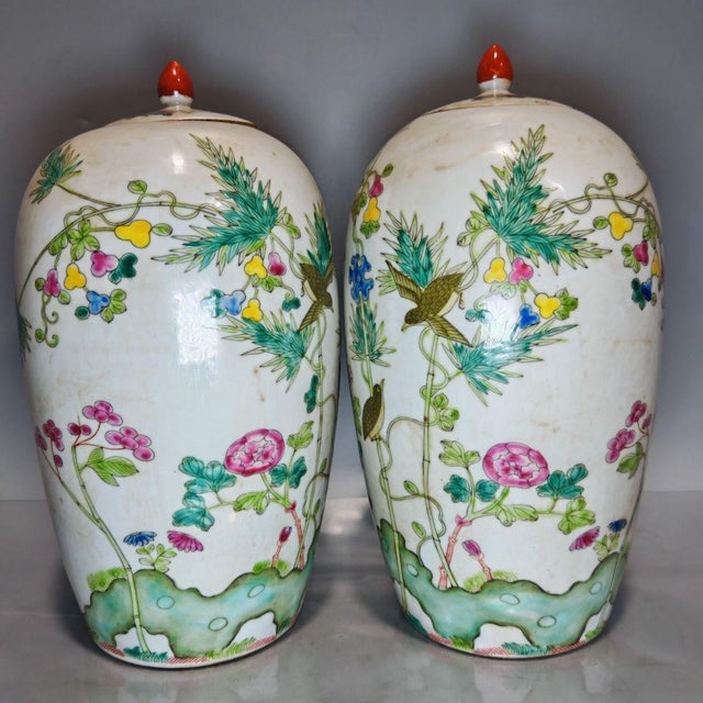 Mid 20th Century Vintage Chinoiserie Famille Rose Floral & Bird Lidded Jars - A Pair For Sale - Image 5 of 9