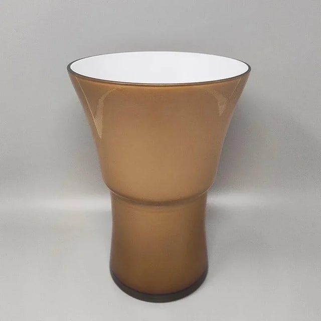 Astonishing vase by carlo nason in murano glass. Made in italy in 2005. The vase is signed at the bottom c. Nason and is...