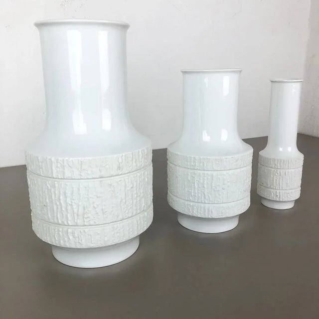 Op Art Porcelain Vases by Richard Scharrer for Thomas, Germany, 1970s, Set of 3 For Sale - Image 6 of 16