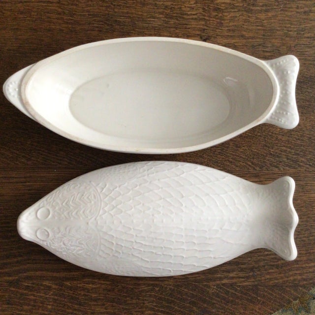 Fish Covered Casserole Baking Dish by Environmental Ceramic Inc. Of San Francisco 1966 For Sale - Image 9 of 13