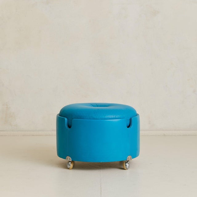 Mid 20th Century Italian Dilly Dally Pouf by Luigi Massoni for Poltrona Frau, 1968 - 2 Available For Sale - Image 5 of 11