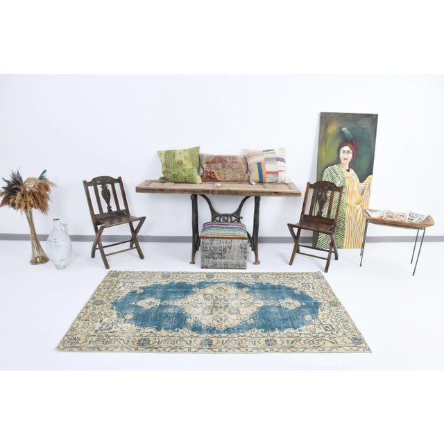 Vintage Wool Area Rug, 1970s, in Flawless conditions. Designed 1970 to 1979