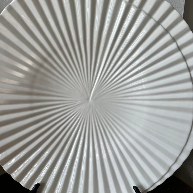 VBC Casa Italy XL 16" White Ceramic Sunburst Round Serving Platter For Sale - Image 4 of 8