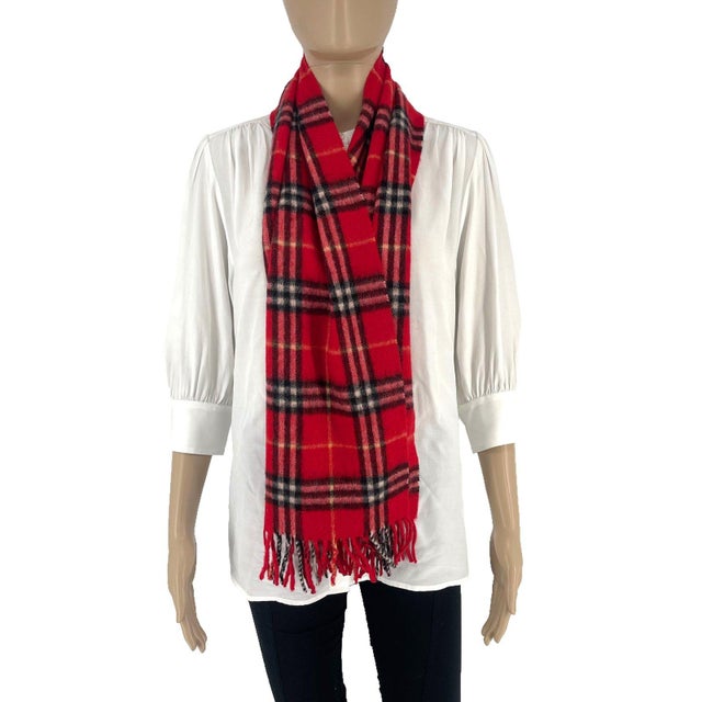 Late 20th Century Late 20th Century Burberrys Red Plaid 100% Wool Scarf For Sale - Image 5 of 8