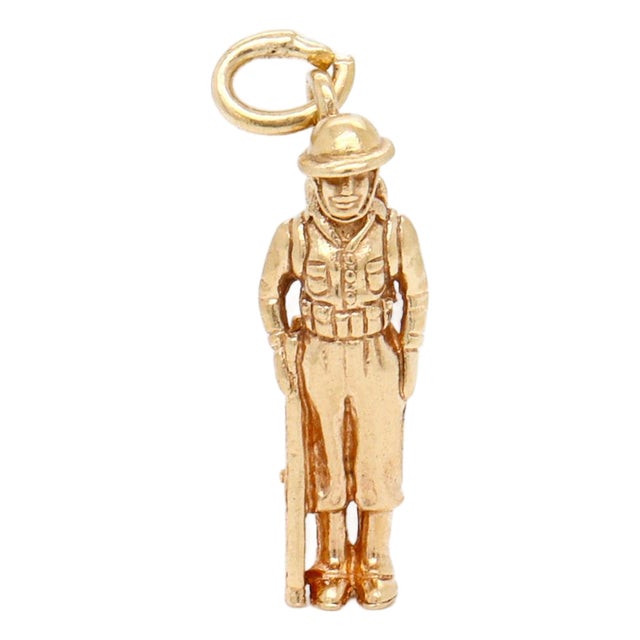 Vintage 14k Gold Figural u.s. Army Soldier Charm for a Bracelet For Sale