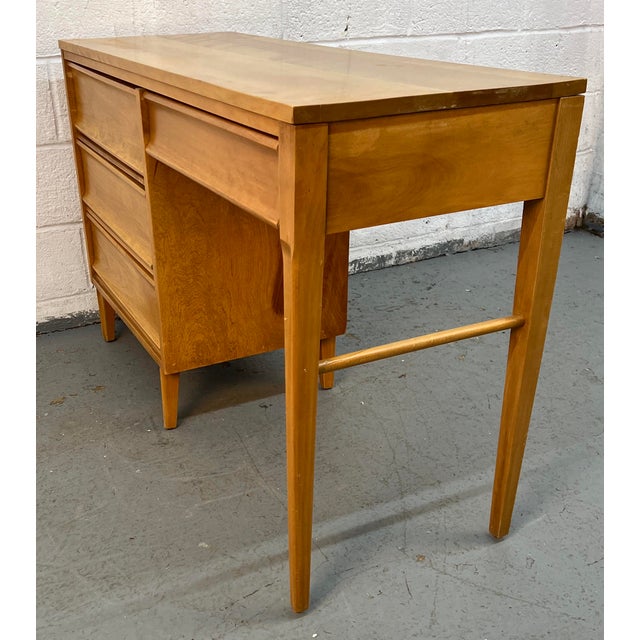 1960s Mid-Century Modern Birch Writing Desk by Morris of California For Sale - Image 4 of 12