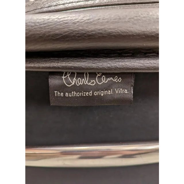Black Leather and Matte Armrests Ea-208 Softpad Chair by Charles Eames for Vitra, 1990s For Sale - Image 9 of 10