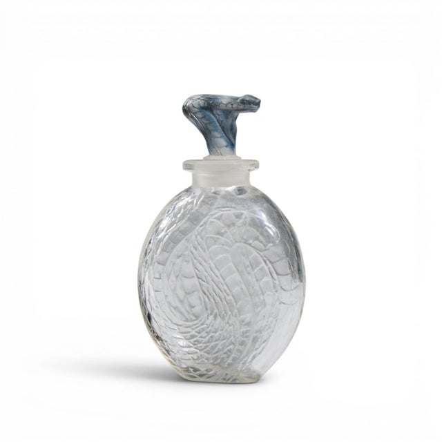 Art Nouveau René Lalique Serpent Blue Glass Perfume Bottle For Sale - Image 3 of 11
