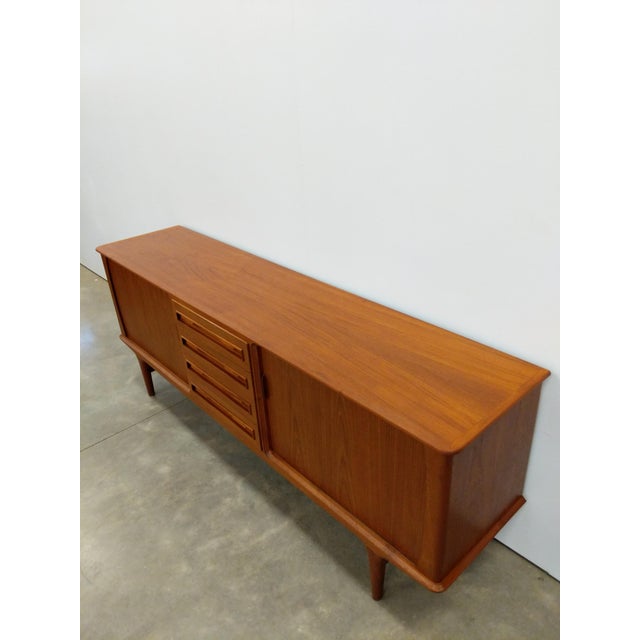 Vintage Danish Modern Teak Credenza by Bordum & Nielsen For Sale - Image 9 of 10