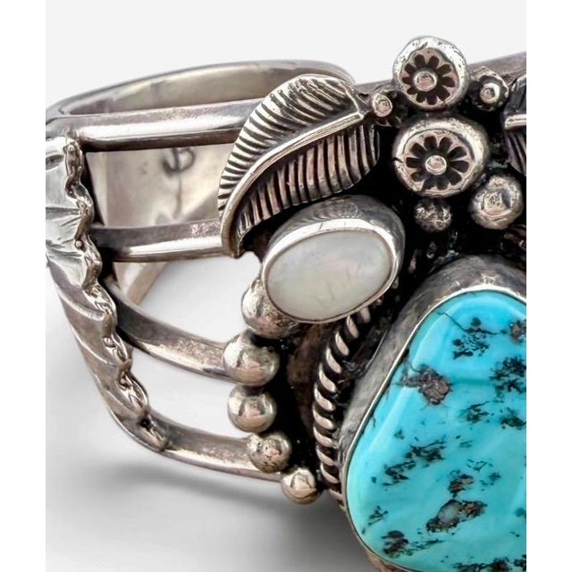 1970s Navajo Style Sterling Silver Multi-Stone Cuff Bracelet With Turquoise, Coral & Mother of Pearl For Sale - Image 4 of 8