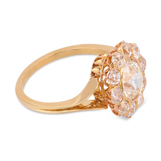 Early 20th Century Victorian Gia 2.23 Carat Old European Cut Diamond 18k Yellow Gold Cluster Ring, Size 6.25 For Sale - Image 4 of 7