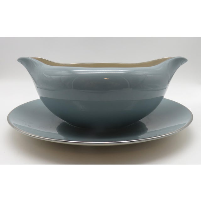 Mid 20th Century Vintage Flintridge China California Blue W Platinum Borders Gravy Boat Flowers For Sale - Image 5 of 8