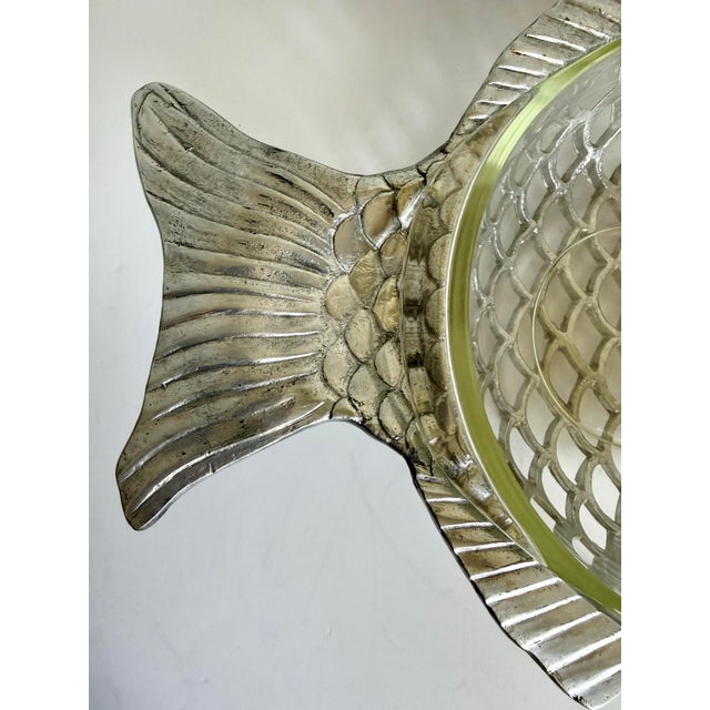 Metal 1981 Arthur Court Figurative Fish Serving Bowl With Pyrex Glass Insert For Sale - Image 7 of 11