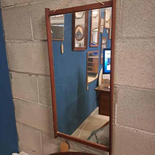 Teak-Framed Mirror in Teak, in Good conditions.